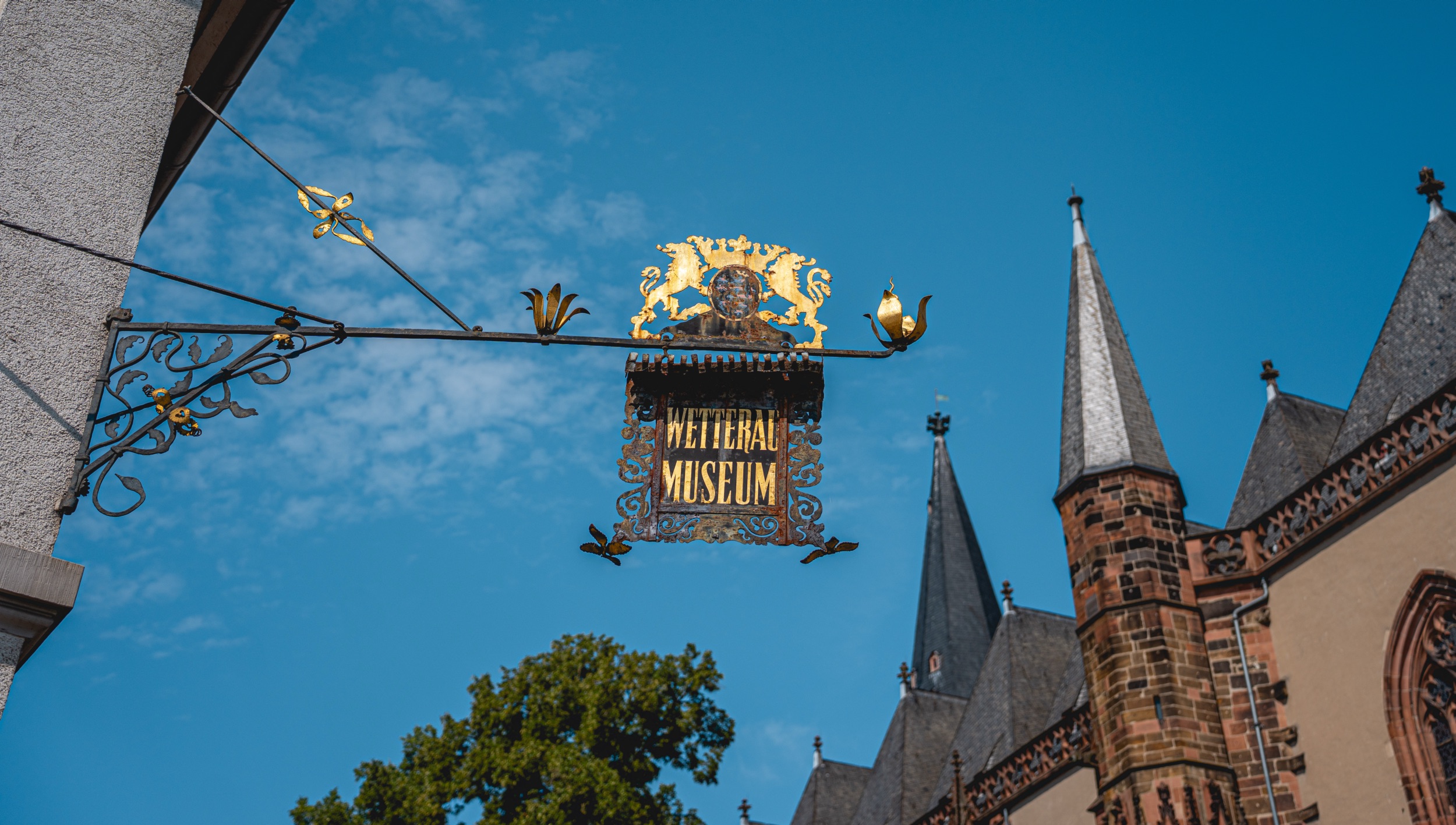 Das Gebäude des Wetterau-Museums an der Straßenecke